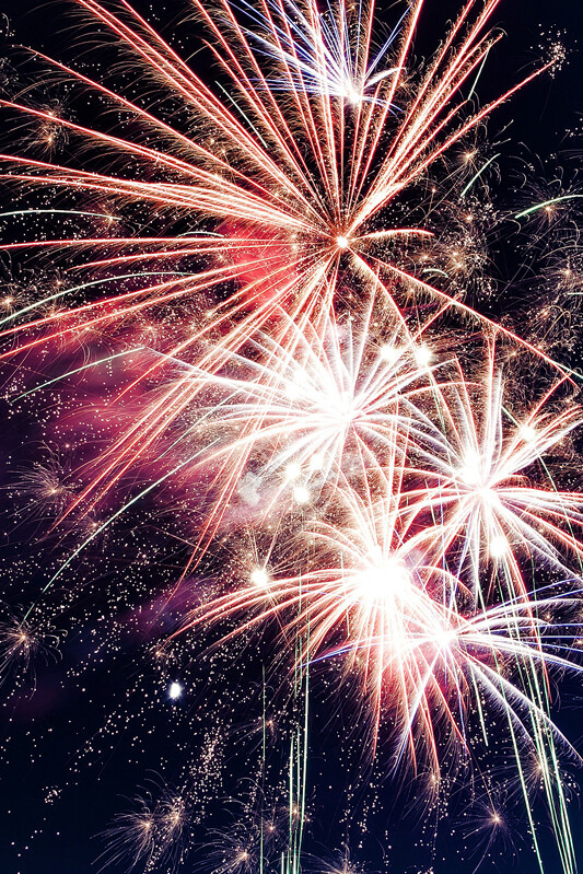 csm_Zwischen-Boellern-und-Braenden_teaser_1